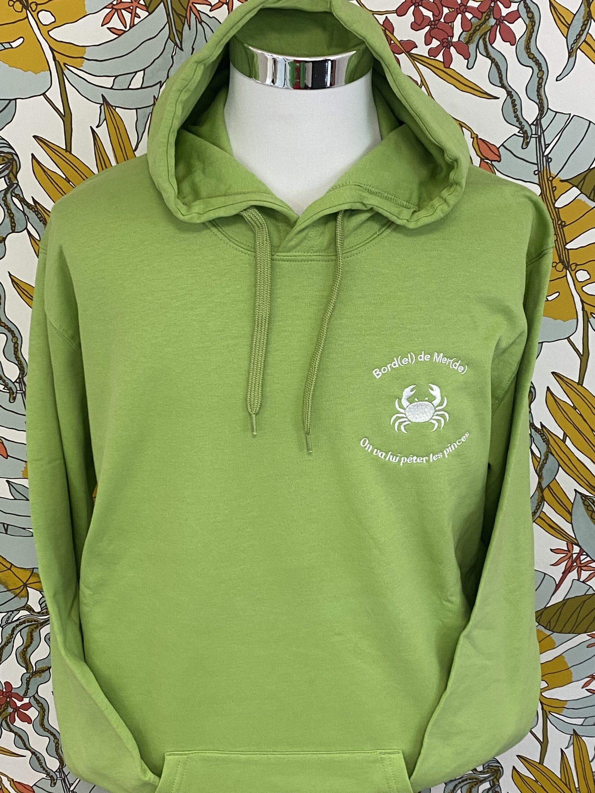 Sweat à capuche brodé. Modèle mixte. – Image 7