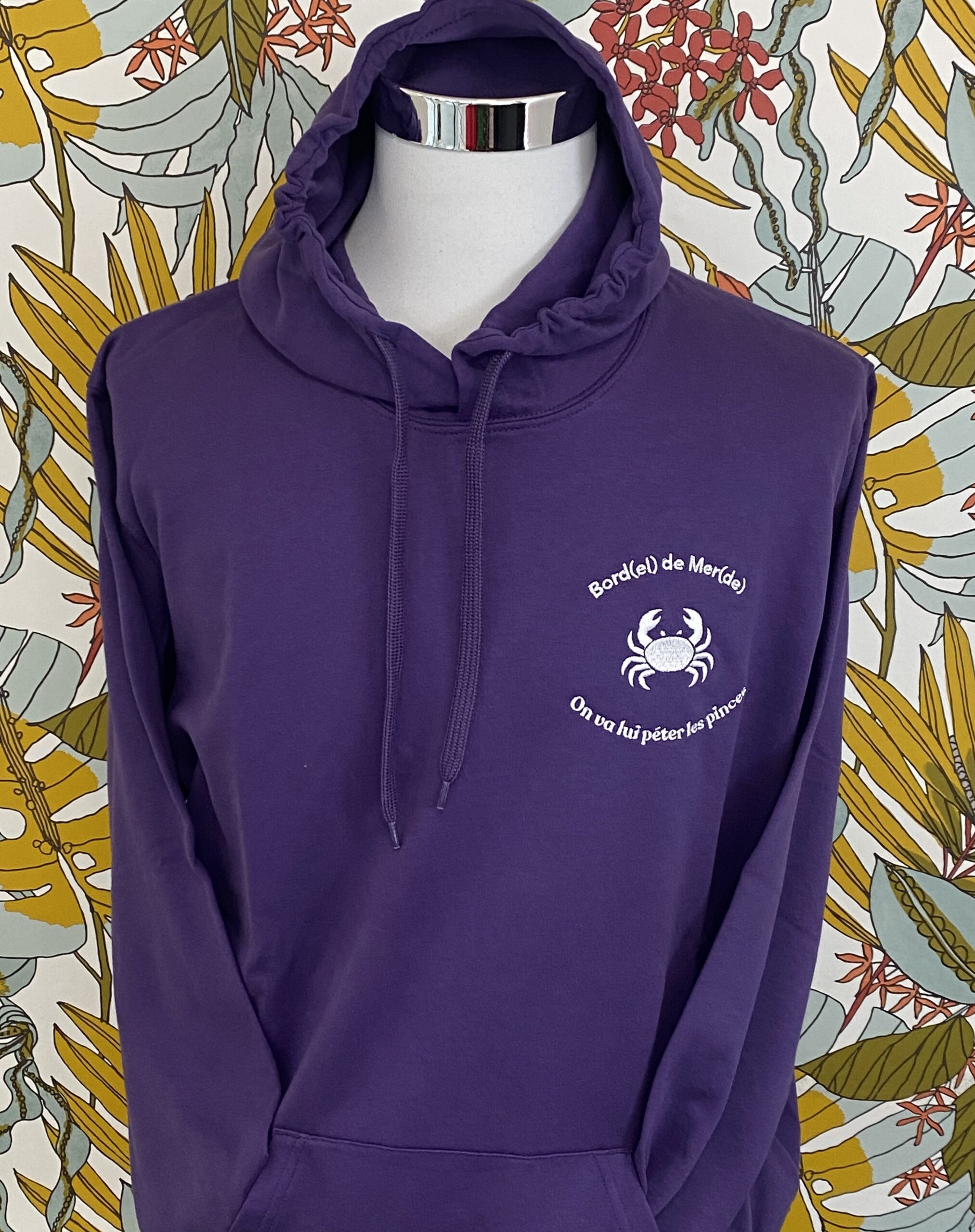 Sweat à capuche brodé. Modèle mixte. – Image 3
