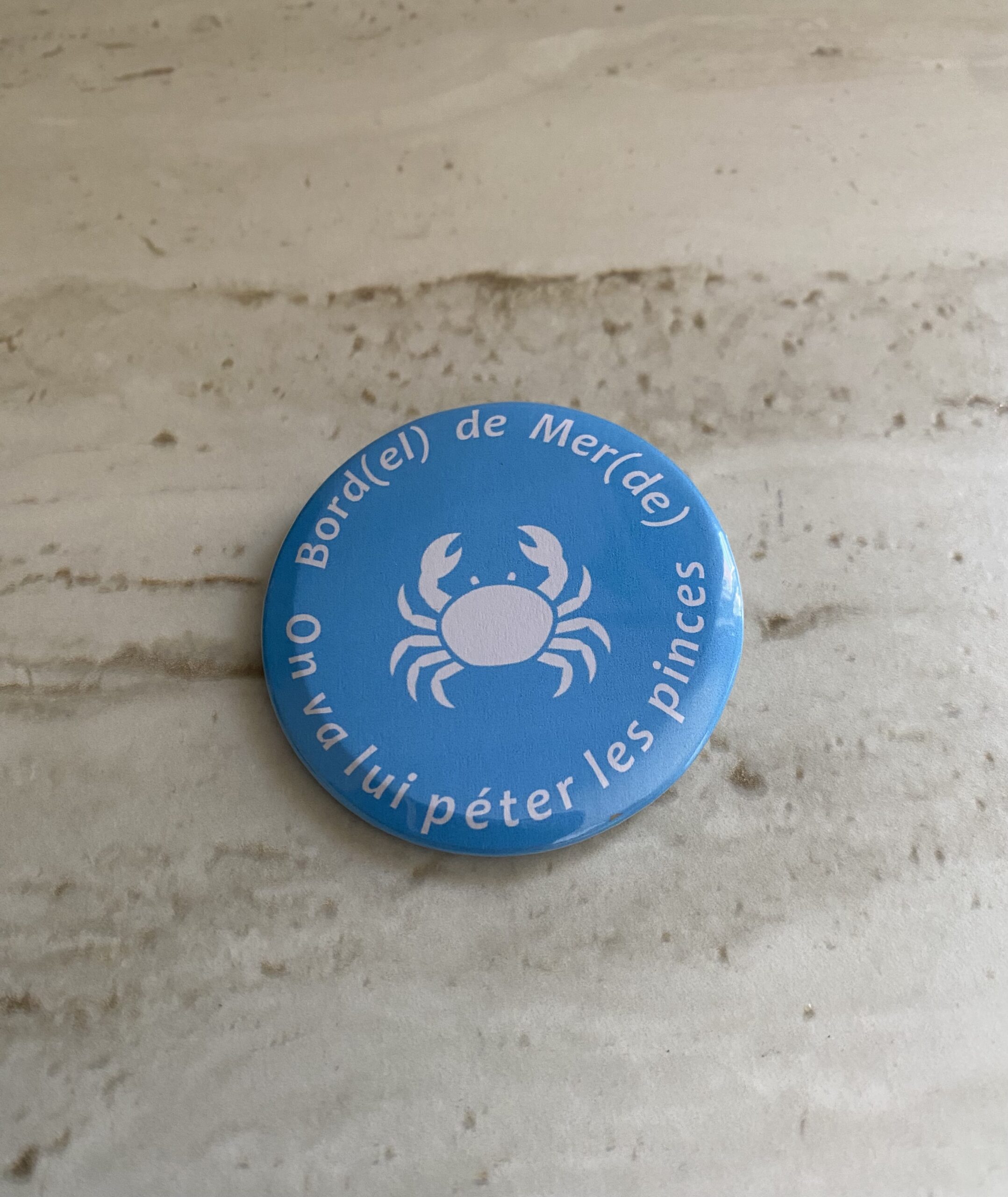 Badge fond bleu – Image 3